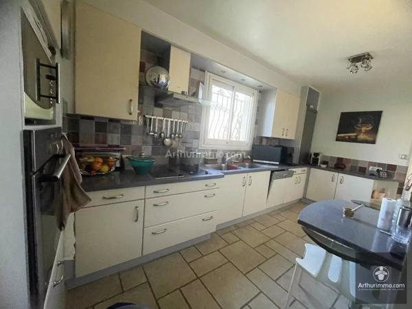 Vente Fonds de commerce 11 pièces 269 m2 à Le Coteau