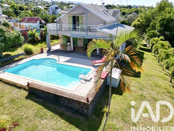 Maison à vendre 6 pièces 202 m² Le Tampon