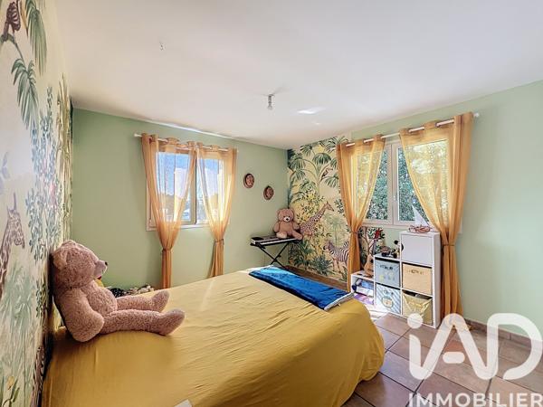 Maison à vendre 6 pièces 202 m² Le Tampon