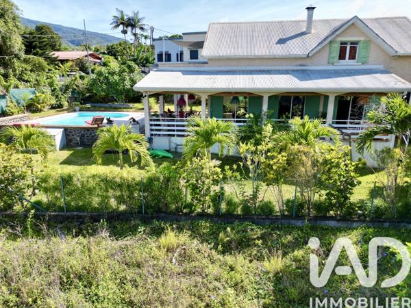 Maison à vendre 6 pièces 202 m² Le Tampon