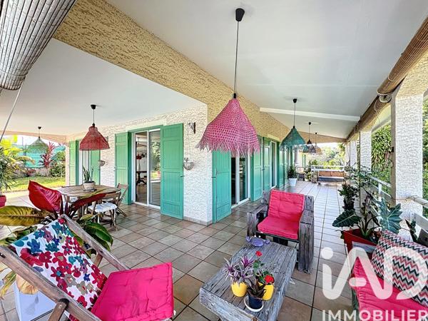 Maison à vendre 6 pièces 202 m² Le Tampon