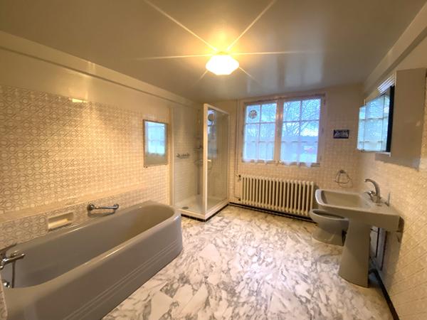 Maison Vitry aux Loges 6 pièce(s) 176.89 m2