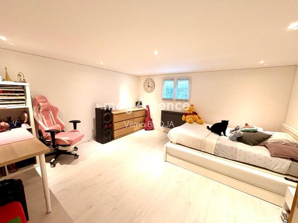 Maison à EGRISELLES-LE-BOCAGE, 89500 - 7 pièces 190m²