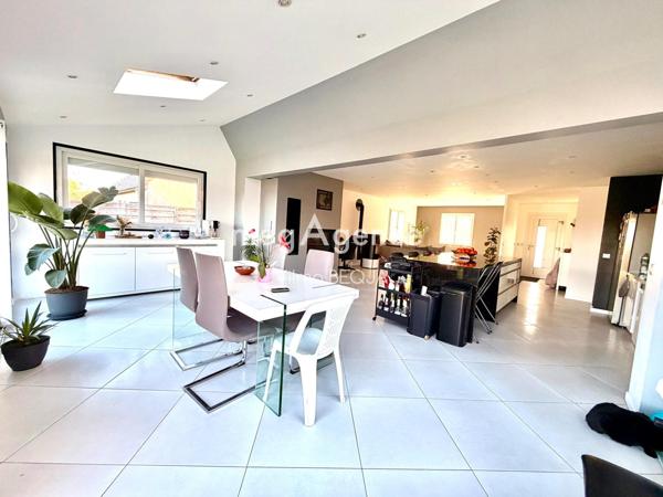 Maison à EGRISELLES-LE-BOCAGE, 89500 - 7 pièces 190m²