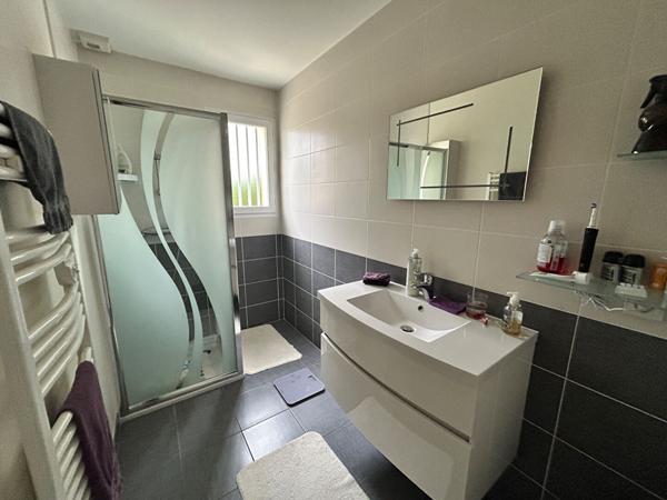 Maison contemporaine 126 m2- 4 chambres dont 1 de plain pied et avec garage