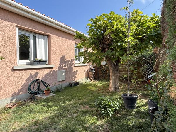Maison
         3 pièces
        - 62 m² Exclusivité 190 000 € *