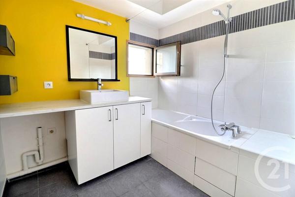 Appartement F4 à vendre  4 pièces - 84,10 m2 LES LILAS - 93