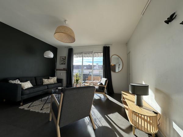 Appartement T5 meublé avec terrasse et parking - Aix en Provence - Réf. g69