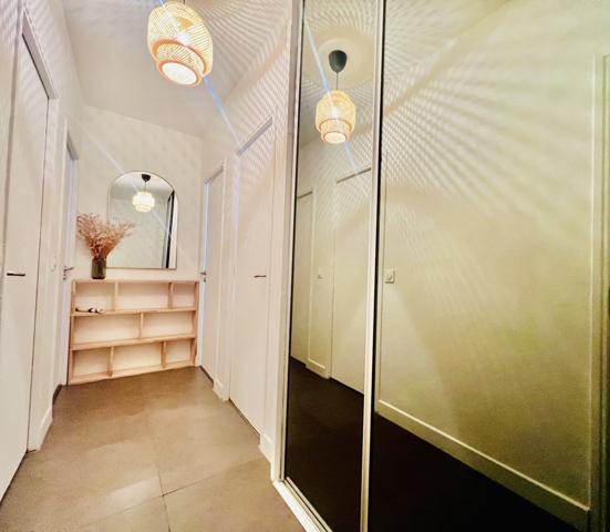 Appartement T5 meublé avec terrasse et parking - Aix en Provence - Réf. g69