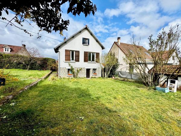 Maison 68 m2 - 3 chambres- sous-sol total- terrain 466 m2