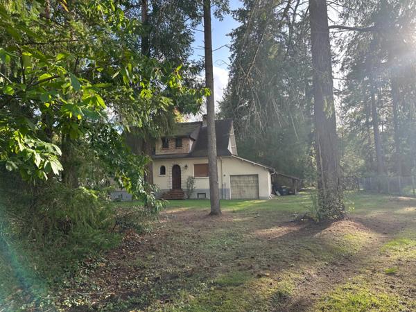 Maison à vendre sur terrain de 2500m2, proche du Golf de LIMERE  dans un environnement calme et protégé
