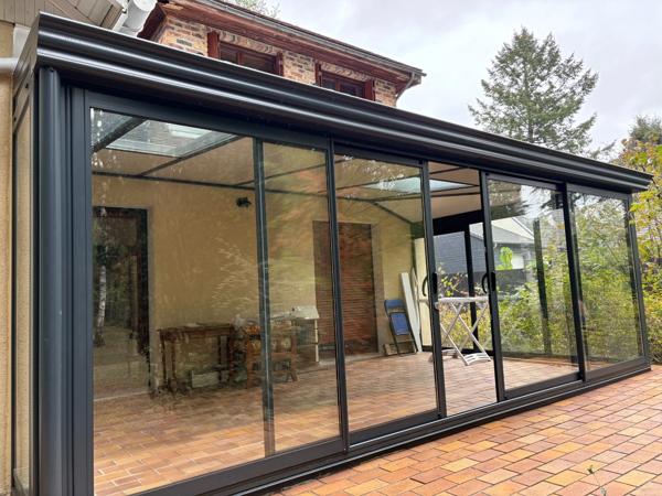Maison à vendre sur terrain de 2500m2, proche du Golf de LIMERE  dans un environnement calme et protégé