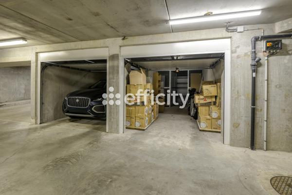Appartement
         6 pièces
        - 128 m² Bien prestige 573 000 € *
