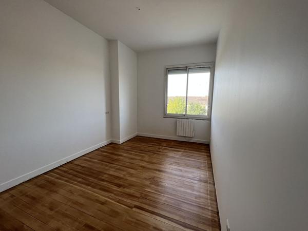 33140 CADAUJAC - Appartement à louer 2 chambres