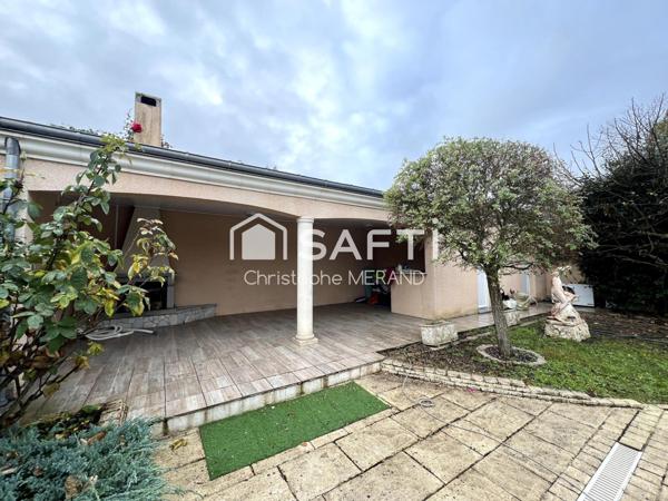 Maison 4 chambres dans le Centre de DANGE avec piscine