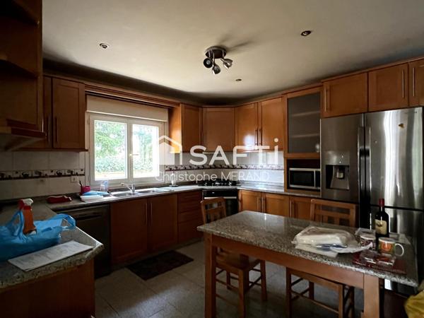 Maison 4 chambres dans le Centre de DANGE avec piscine