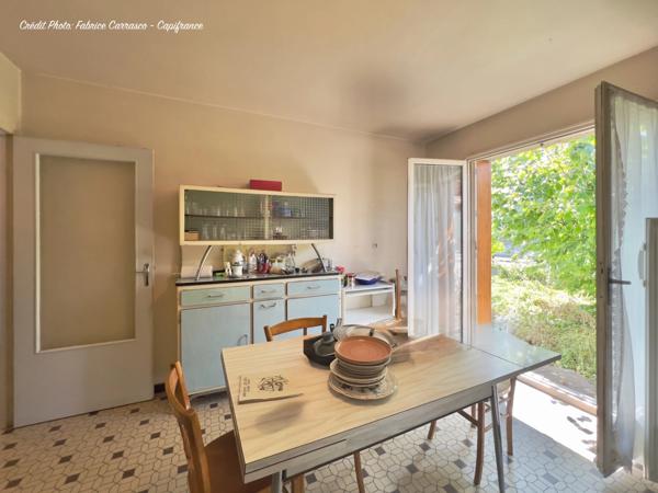 Clermont-Ferrand (63) Croix de Neyrat, Maison familiale avec 4 chambres, garage et jardin à réinventer selon vos envies