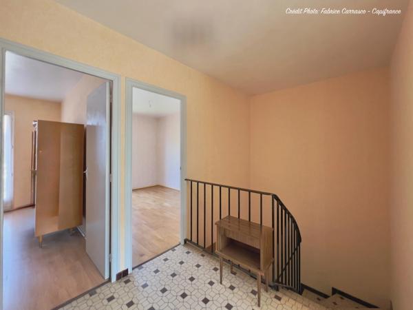 Clermont-Ferrand (63) Croix de Neyrat, Maison familiale avec 4 chambres, garage et jardin à réinventer selon vos envies
