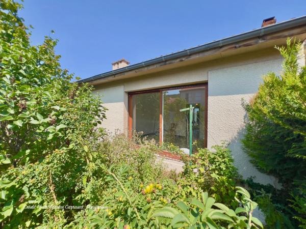Clermont-Ferrand (63) Croix de Neyrat, Maison familiale avec 4 chambres, garage et jardin à réinventer selon vos envies