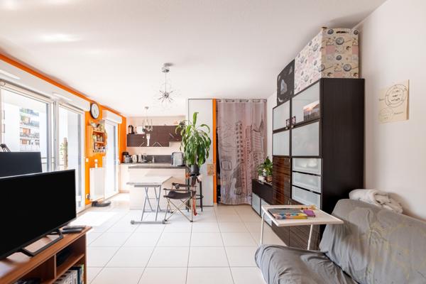 Lumineux 3 pièces avec balcon et parking