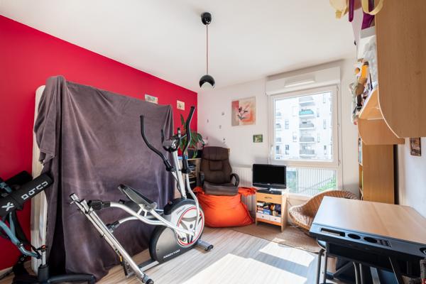 Lumineux 3 pièces avec balcon et parking