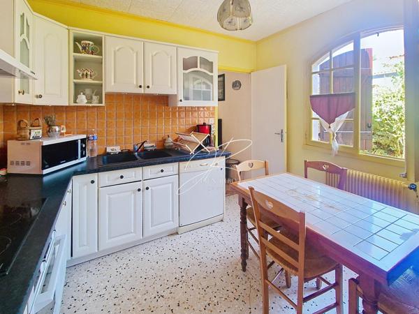 Maison T3 97 m², 4 faces, terrain 715 m², garage