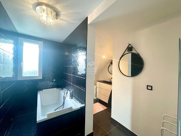 Maison Conflans Sainte Honorine 7 pièce(s) 145 m2 €625 000 ** - Référence 7625