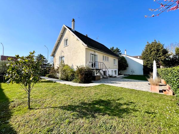 Maison Conflans Sainte Honorine 7 pièce(s) 145 m2 €625 000 ** - Référence 7625