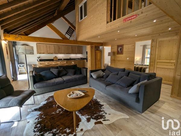 Appartement 6 pièces de 113 m² à Samoëns (74340)