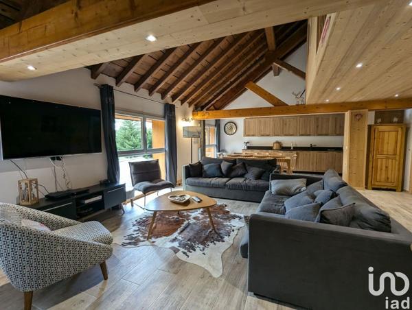 Appartement 6 pièces de 113 m² à Samoëns (74340)