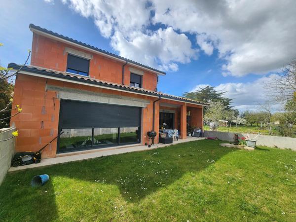 Maison à Montussan, 33450 - 6 pièces 150m²