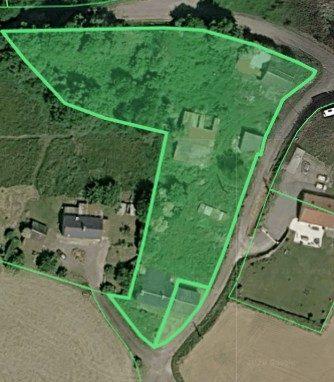 Bâtisse en pierre à fort potentiel avec renovation