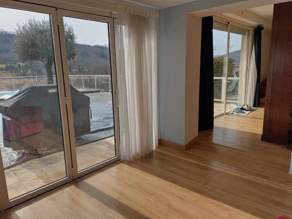 Vente Maison 8 pièces 235 m2 à Saint-Jean-d'Aigues-Vives