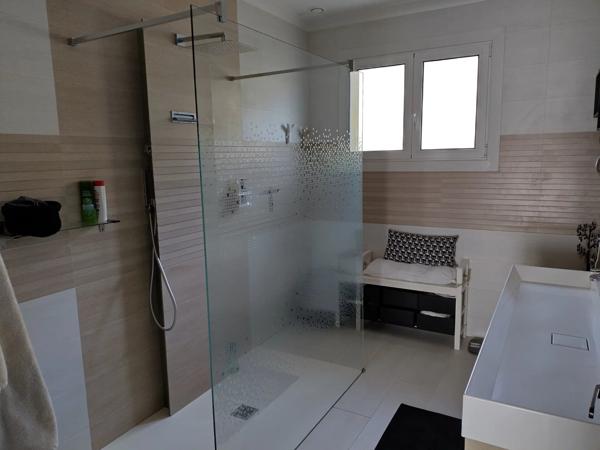 Vente Maison 8 pièces 235 m2 à Saint-Jean-d'Aigues-Vives