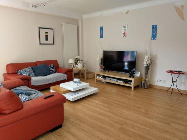 Vente Maison 8 pièces 235 m2 à Saint-Jean-d'Aigues-Vives