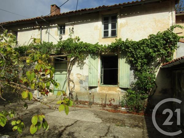 Maison à vendre  3 pièces - 82,34 m 2   LEZAY  - 79
