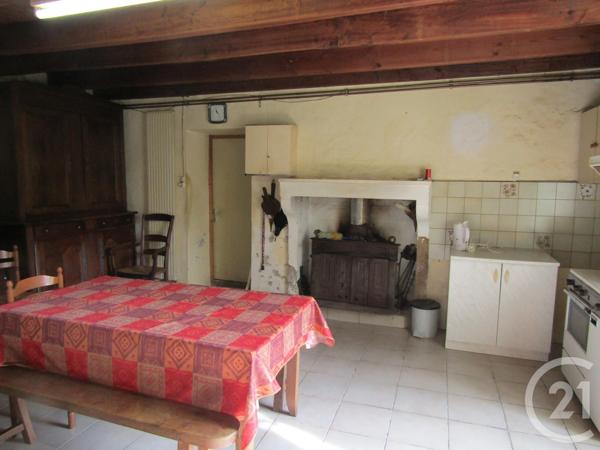 Maison à vendre  3 pièces - 82,34 m 2   LEZAY  - 79