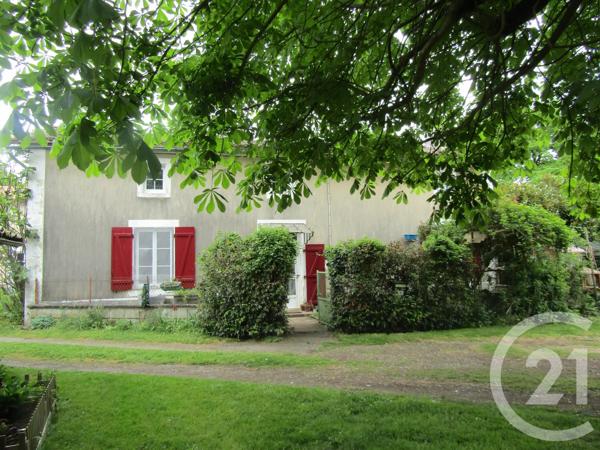 Maison à vendre  3 pièces - 82,34 m 2   LEZAY  - 79