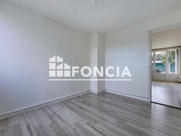 À vendre Appartement 4 pièces 66.2 m² - Le Plessis-robinson 92350