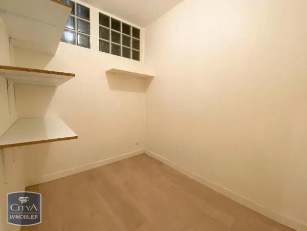 Appartement à louer 3 pièces 65.61m²