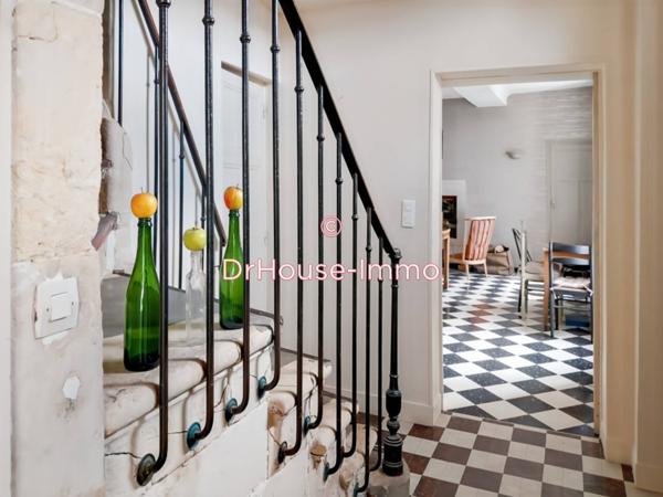 Bien immobilier à vendre 8 pièces de 220 m²