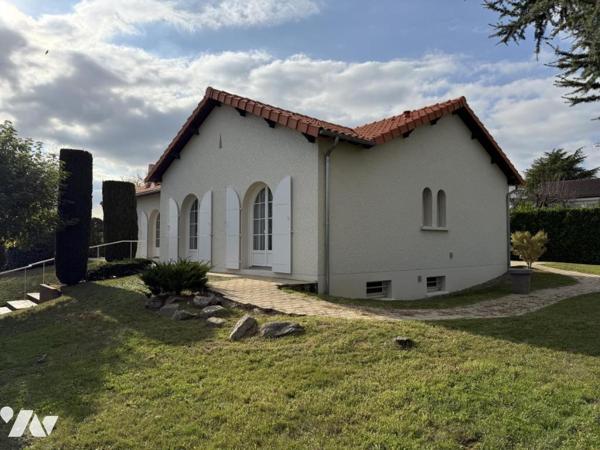 Maison traditionnelle contemporaine