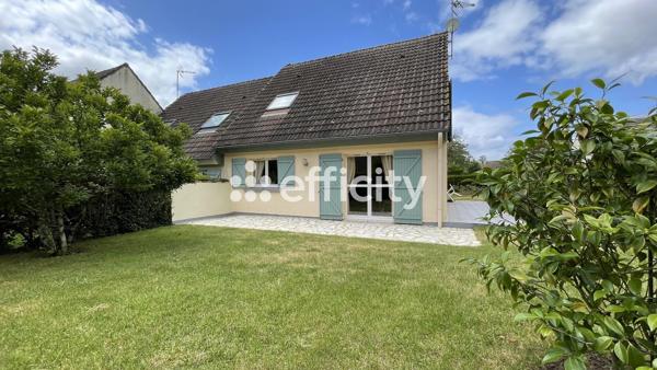 Maison
         5 pièces
        - 95 m² Exclusivité 149 500 € *