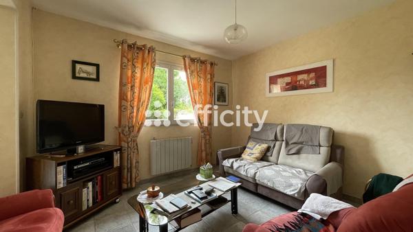 Maison
         5 pièces
        - 95 m² Exclusivité 149 500 € *