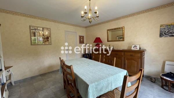 Maison
         5 pièces
        - 95 m² Exclusivité 149 500 € *