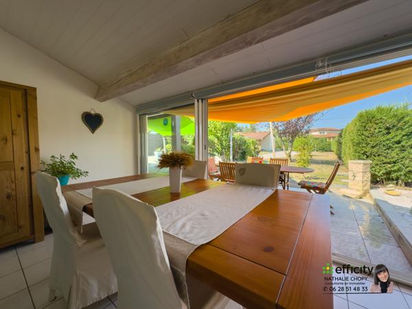 Maison
         5 pièces
        - 95 m² Exclusivité 259 000 € *