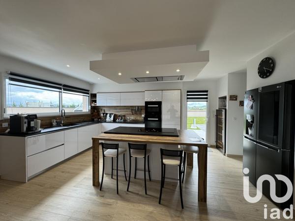 Maison à vendre 5 pièces 132 m² Angaïs