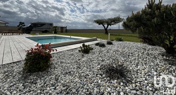 Maison à vendre 5 pièces 132 m² Angaïs