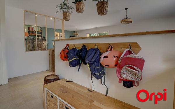 Maison à vendre    7 pièces • 169,67 m2 Montanay