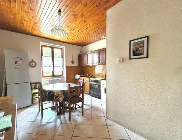 Appartement 72 m² avec terrain constructible Beau potentiel